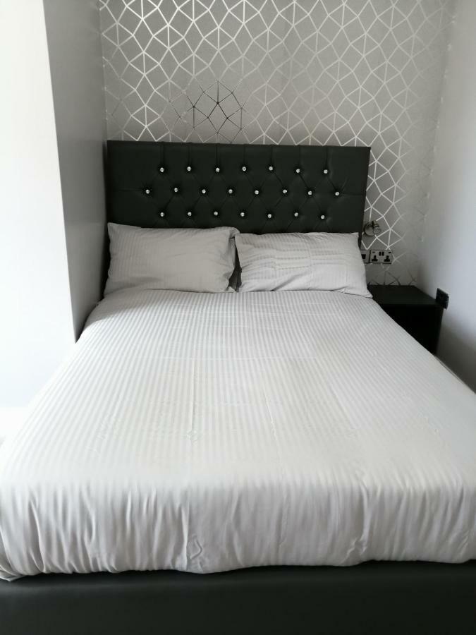 סקאנת'ורפ Encore Rooms מראה חיצוני תמונה