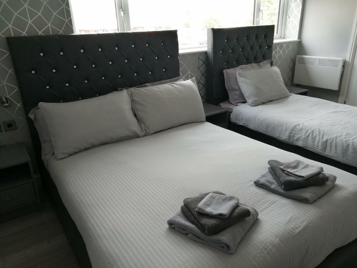סקאנת'ורפ Encore Rooms מראה חיצוני תמונה